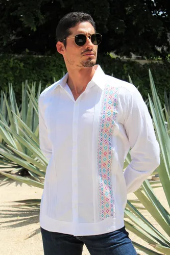 7 Guayaberas Bordadas Modelo Malibu. Meses sin intereses