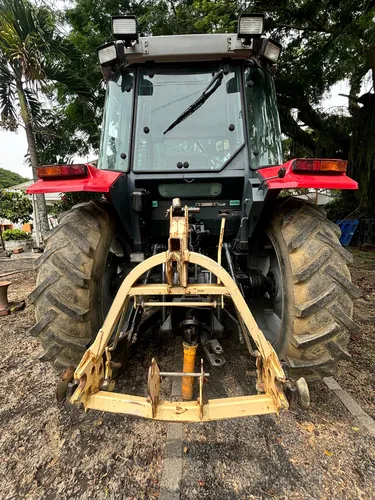 Tractor Massey Ferguson , 1570 Horas De Uso , 100% Original
