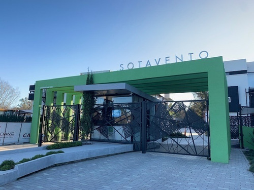 Imagen 1 de 4 de Venta- Local En Sottavento !