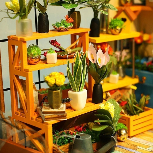 Imagen 5 de 10 de Rolife: Mini Invernadero Cathy's Flower House