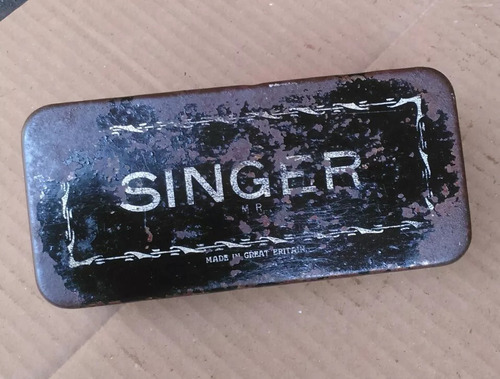 Antiga Caixa Singer Acessórios Inglesa Anos 30 Completa Pro