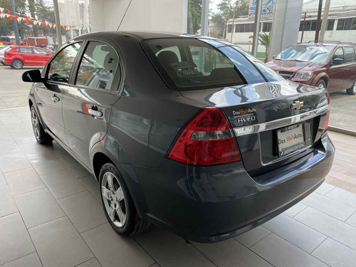 Imagen 3 de 14 de Chevrolet Aveo 2016 4p Lt L4/1.6 Man
