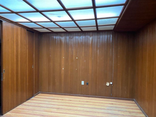Comercial En Esquina Con Frente A La Avenida San Diego - Roq-825-cs