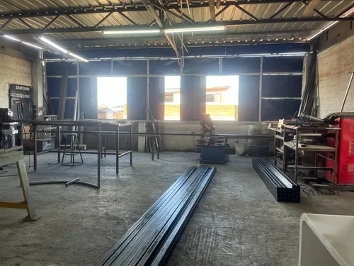 Bodega En Venta En La Floresta.
