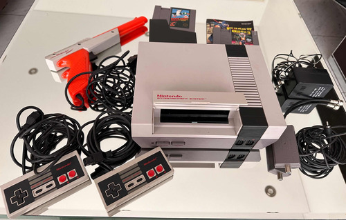Nintendo Nes 1985 Nintendo Entertaiment System