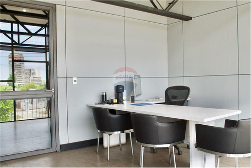 Excelentes Oficinas/bodegas En Muy Buena Ubicación