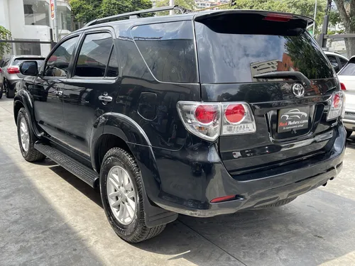 Toyota Fortuner 2.7L AT 2700CC 4X2