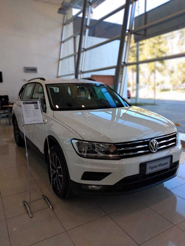 Volkswagen Tiguan Allspace Trendline 0km Ent. Inmed.