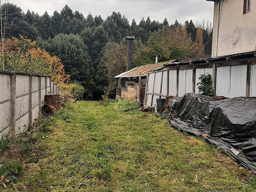 Gran Casa De Esquina Con Sitio En Osorno.