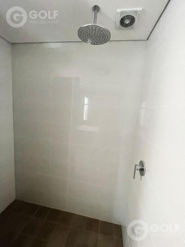Imagen 6 de 15 de Vendo Monoambiente Con Vista Al Mar Y Cocina Definida En Rambla Malvin