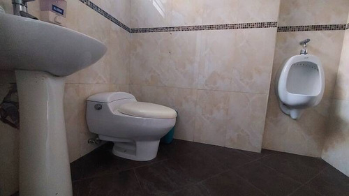 Imagen 10 de 30 de Maria Eugenia Blanco Vende Local En El Cc Paseo Tarbes, Valencia 137758
