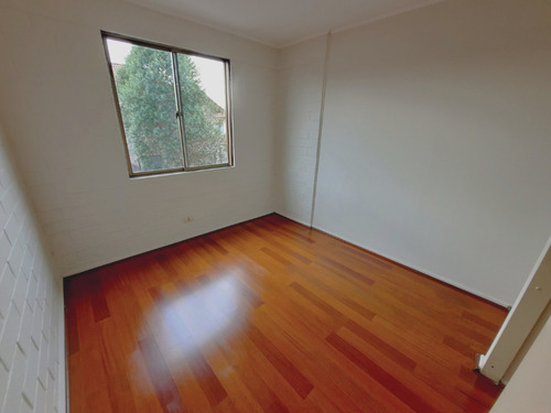 Linda Casa Con Acceso Controlado En Portal Del Bosque, Maipu