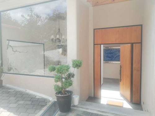 Casa De 2 Niveles En El Santuario , Valle De Bravo