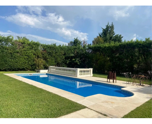 Casa En Venta 5 Ambientes En El Lauquen