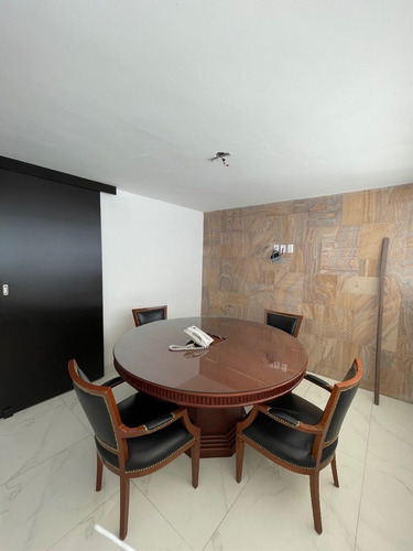 Casa Para Oficinas Con Uso De Suelo S