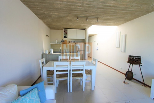 Apartamento En La Barra, 2 Dormitorios -ref:17201