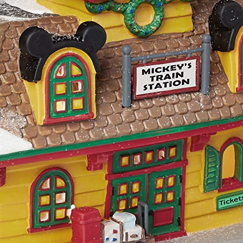 Edificio Iluminado De Estación De Tren De Mickey Mouse...