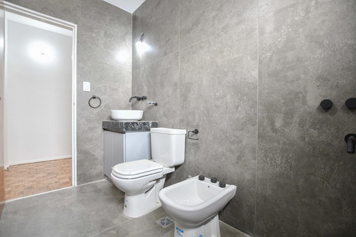 Departamento 3 Dormitorios En Venta En Calle 33 Entre 18 Y 19 La Plata