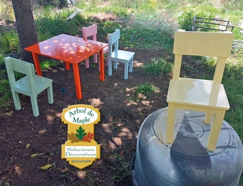 Imagen 3 de 10 de Mesas Para Niños En Madera - Dormitorios Infantiles
