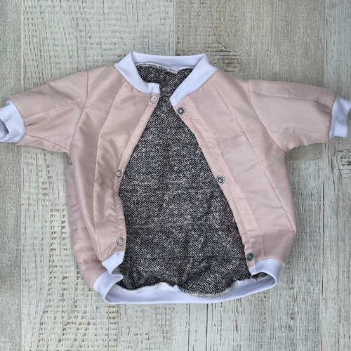 Imagen 4 de 8 de Chaqueta Acolchada Para Perros Royal Con Broches