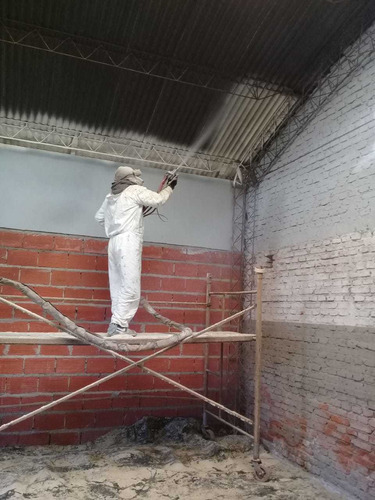 Imagen 8 de 10 de Aislación Con Poliuretano Expandido, Térmica E Hidrófuga