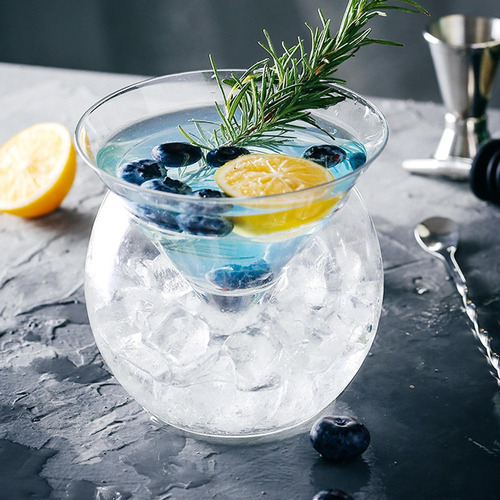 Coctel De Triangle De Capa Intermedia De Mixology Sl