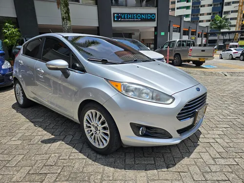 Ford Fiesta 1.6 Titanium Aut 2014