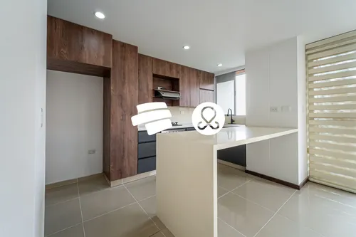 Apartamento En Venta En El Poblado, Ubicación Privilegiada