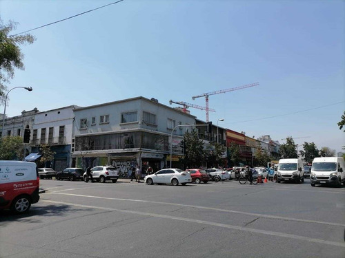Imagen 2 de 4 de Vendo Locales Comerciales Con Deptos, Sector 10 De Julio.