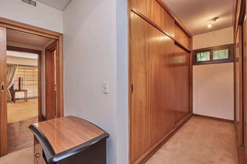 Imagen 21 de 28 de Casa A La Venta En Martínez Con Imponente Parque