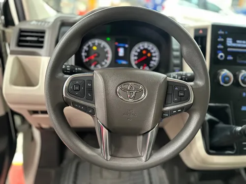 Toyota Hiace 2.7 ventanas 12 pasajeros