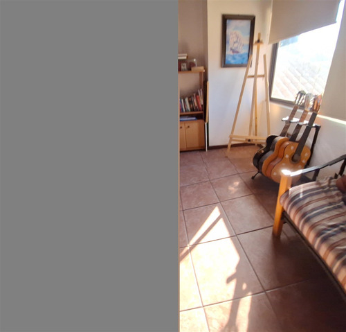 Casa En Venta De 4 Dormitorios. En Condominio En Los Andes