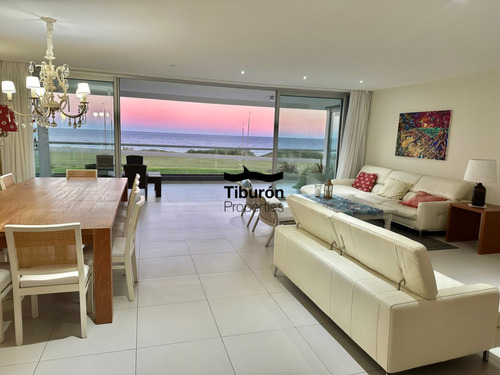 Fantastico Semipiso En Tiburon Terrazas Oceano 4 Dormitorios En Suite + Servicio Completo