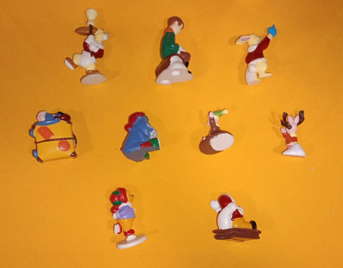 Winnie Pooh Navidad Sonrics Coleccion 12 Figuras Completa (Usado)