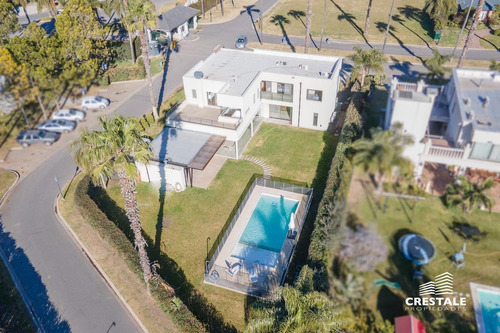 Imagen 2 de 30 de Imponente Casa 4 Dormitorios En Venta - San Marino (funes Hills)