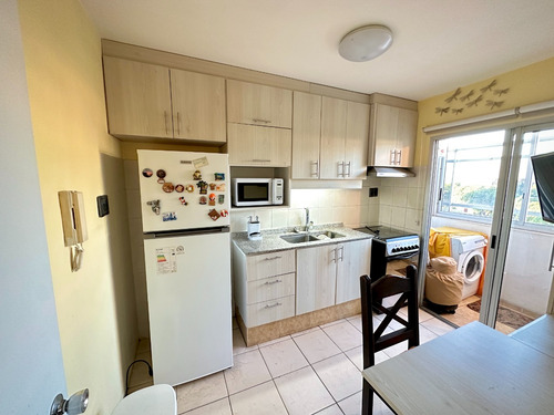 Se Vende Apartamento En Barrio Prado De Dos Dormitorios, Ideal Vivienda O Inversión (venta)