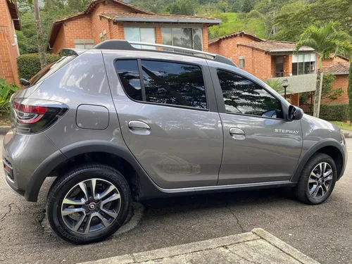 Renault Stepway 1.6 Intens Cvt