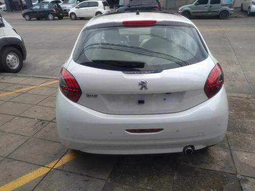 Peugeot 208 Feline 1.6