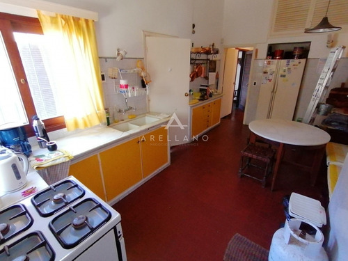 Venta Casa Playa Mansa A 1 Cuadra Del Mar 3 Dormitorios- Ref: 159