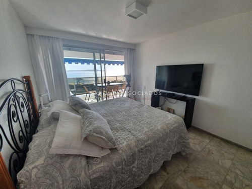 Imagen 21 de 30 de Departamento En Venta, Playa Mansa Primera Linea