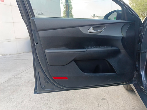 Kia Forte 2.0 LX 4 p At