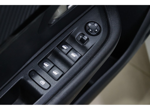 Peugeot 208 1.6 16V FLEX ACTIVE AT6