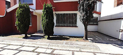 Casa En Venta En San Francisco Coaxusco, Metepec