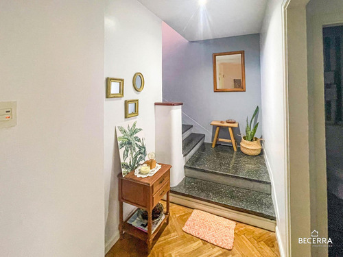 Imponente Chalet De Estilo Clásico En Parque Johnston - Venta En Hurlingham