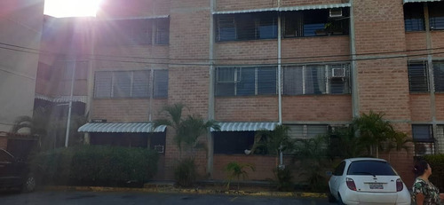 Imagen 1 de 9 de Se Vende Apartamento En Ciudad Casarapa, Guaren