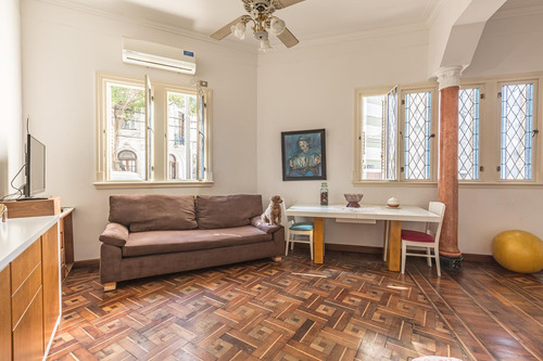 Venta Casa 5 Ambientes De Estilo | Excelente Estado| Luz | Detalles De Calidad | Caballito