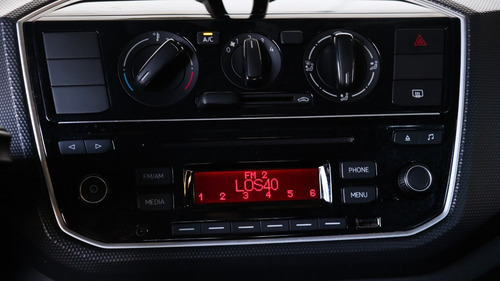 Volkswagen Up! 1.0 Move Up! 75cv - 121942 - C