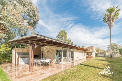 Imagen 2 de 27 de Importante Casa 3 Dormitorios En Venta - Puerto Roldán