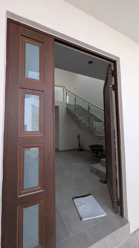 Casa En Venta En Zibatá, Club De Golf, 4 Recámaras, 3 Baños, 3 Estacionamientos