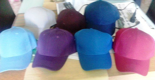 Gorras Acrilicas / Drill Unicolor Cierre Magico